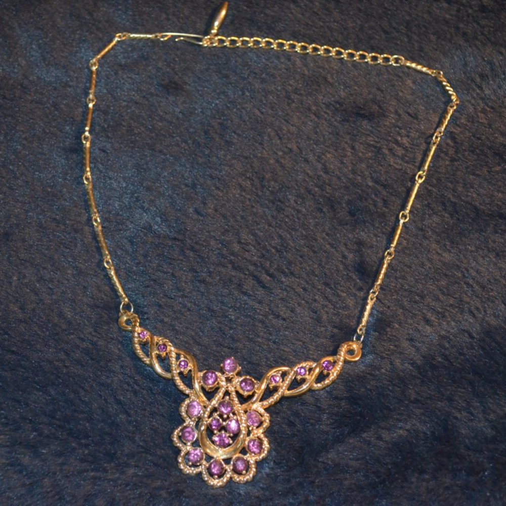 Vintage Unknown Pendant Necklace Collie Golden Metal Dark Purple Rhinestones